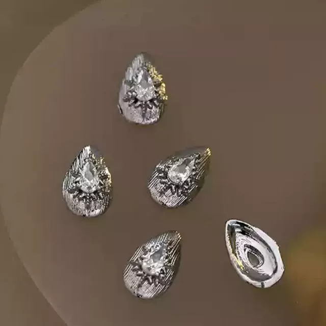 Kynsikoru Silver Pisara 8 x 12mm 1kpl