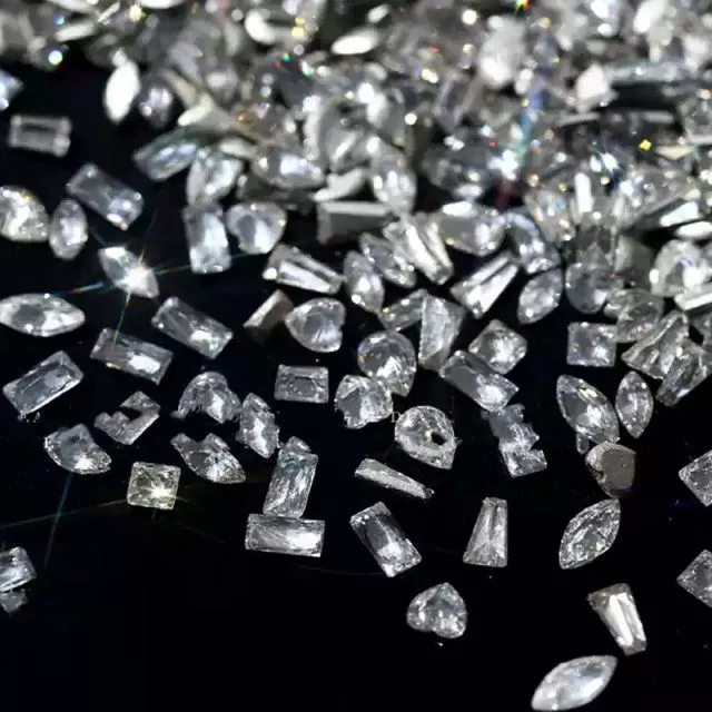 Mini Zircon Kynsikristallit #1 200kpl