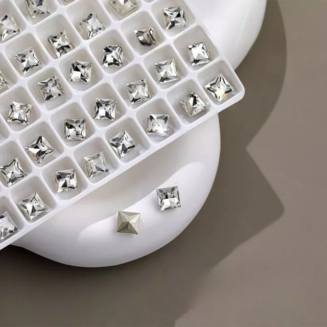 Nailart Timantti Square #02 6mm 5kpl