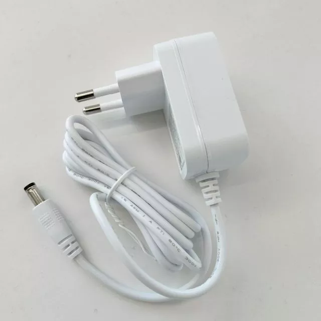 Virtalähde 12VDC 2A, 24W, Liitin 2.1/5.5 mm